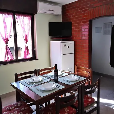 펜션 Sabina 풀라